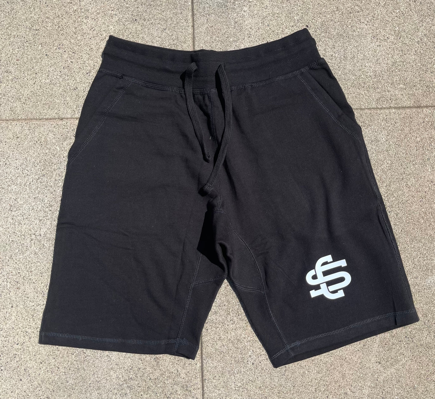 Essential Sweat Shorts- Black